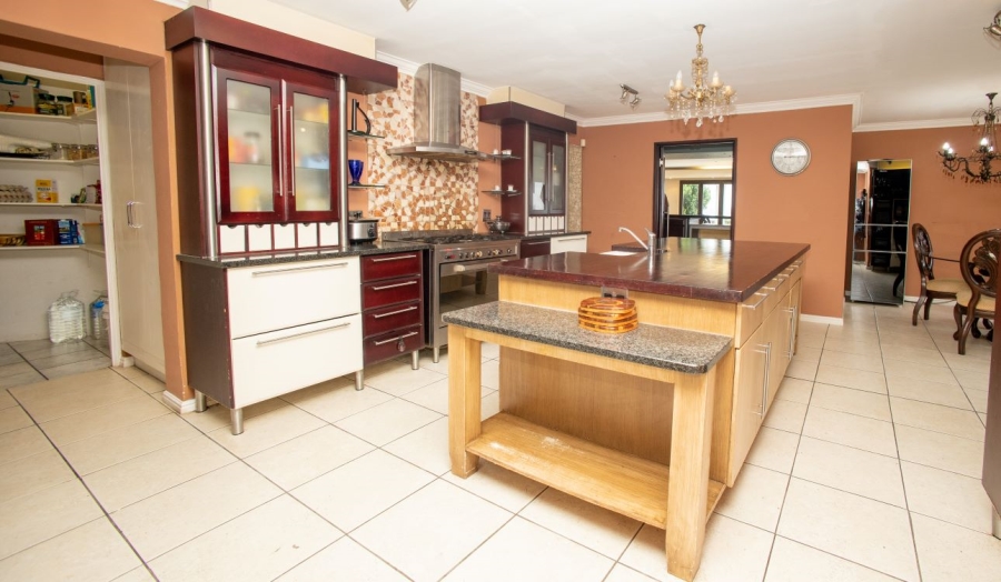 5 Bedroom Property for Sale in Vincent Heights Eastern Cape